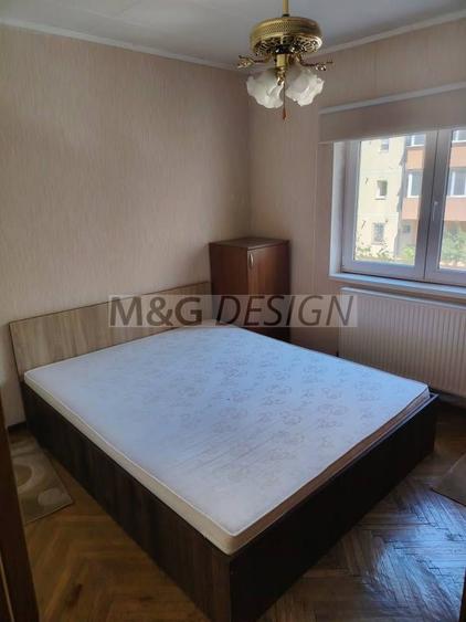 Apartament cu 2 camere semidecomandat, mobilat în Soarelui