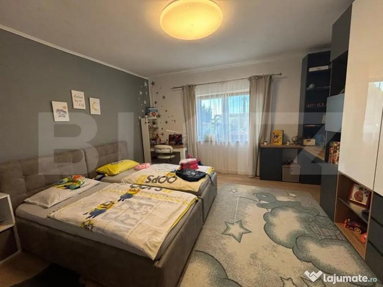 Casă cu 5 camere cu Teren 1200 Mp în Central