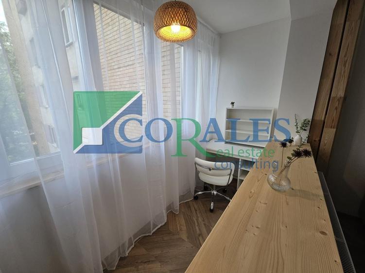 Apartament cu 2 camere decomandat, mobilat în Central