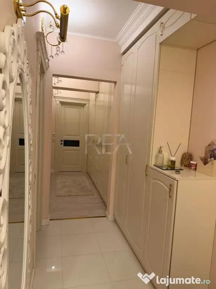 Apartament cu 3 camere decomandat în Lujerului