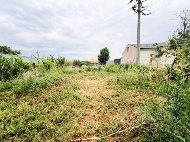 Casă cu Teren 600 Mp în Slătioara