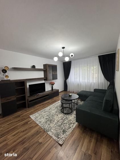 Apartament cu 3 camere decomandat în Decebal