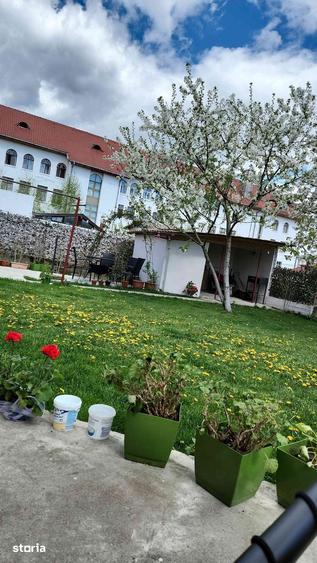 Casă cu 4 camere cu Teren 560 Mp în 1 Mai