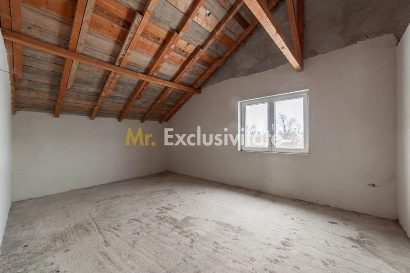 Casă cu 5 camere cu Teren 1044 Mp în Căteasca