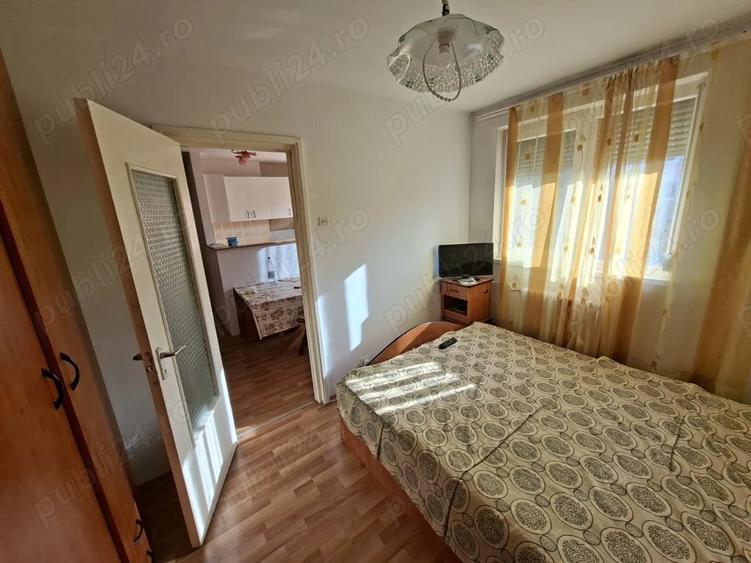 Garsonieră decomandată în Rogerius
