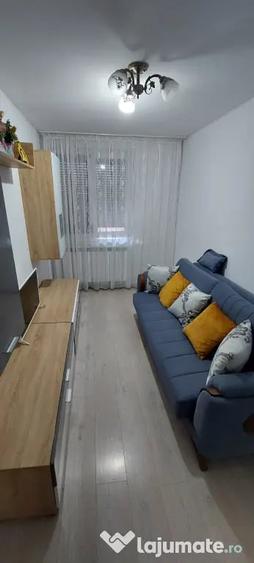 Apartament cu 2 camere decomandat în Neptun