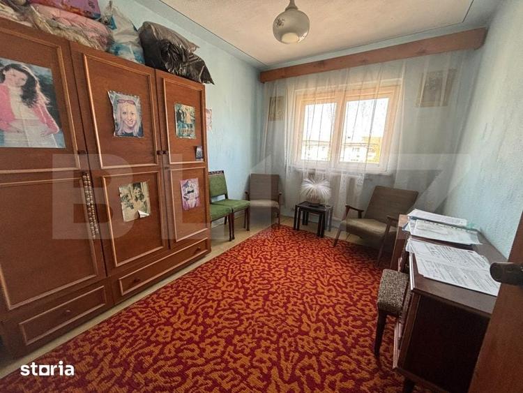 Apartament cu 3 camere decomandat în Micro 12