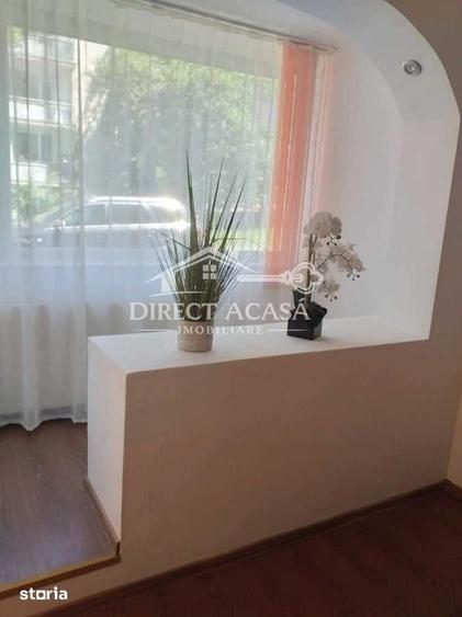 Apartament cu 2 camere decomandat în Cornișa