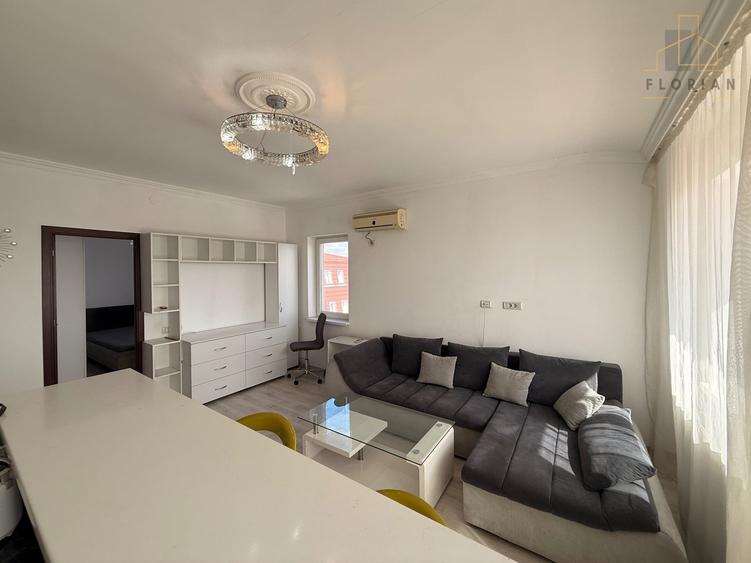Apartament cu 3 camere decomandat în Girocului