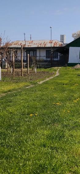 Casă cu 3 camere cu Teren 600 Mp în Independența