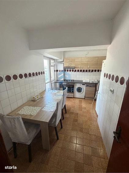 Apartament cu 4 camere decomandat în Ciupercenii Noi