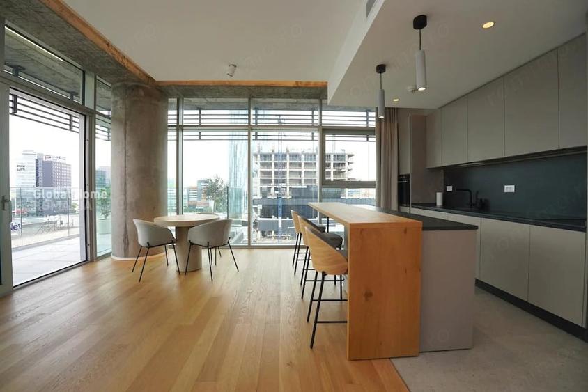 Apartament cu 3 camere decomandat în Aviației