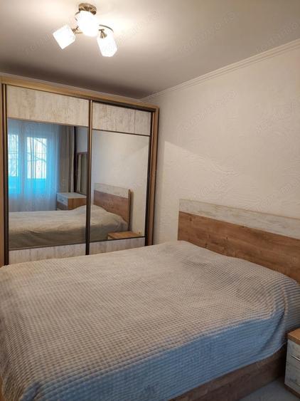Apartament cu 3 camere decomandat în Berceni