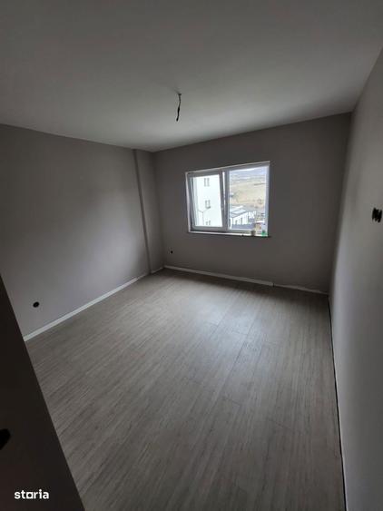 Apartament 2 camere, 40mp, etaj intermediar, bloc nou, zona Petrom - 1