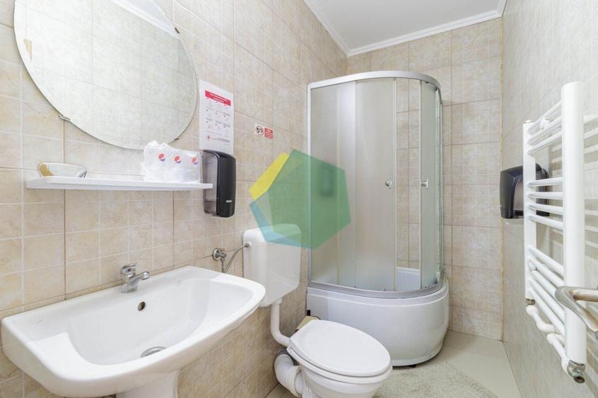 Hotel/Pensiune, de 1,620 mp, în Odăi