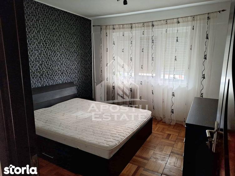 Apartament cu 3 camere decomandat în 6 Vânători