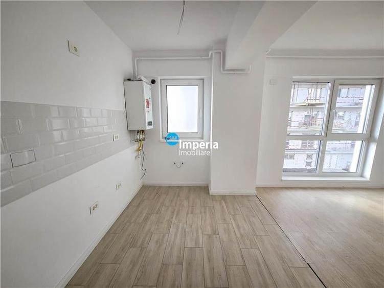 Apartament cu 3 camere decomandat în Galata