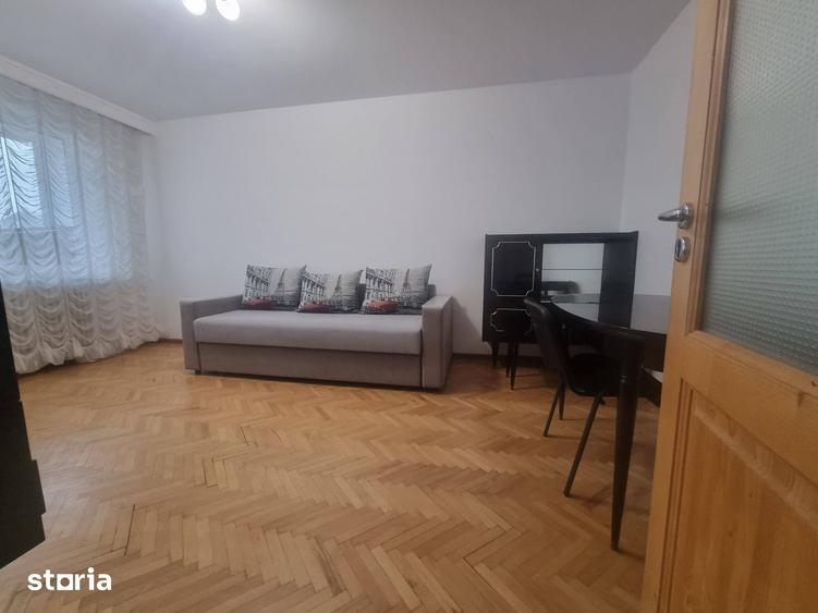Apartament cu 2 camere decomandat în Alexandru cel Bun