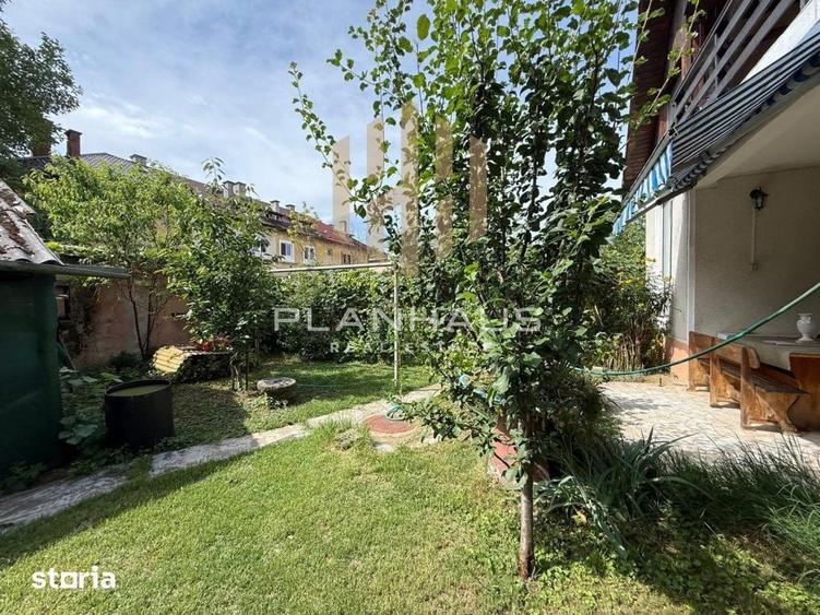 Apartament cu 4 camere în Valea Roșie