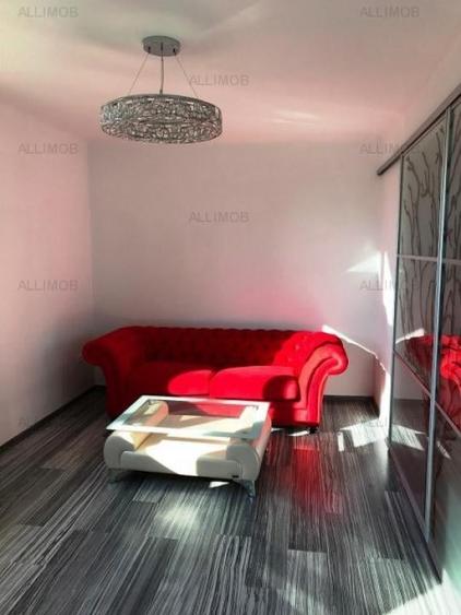 Garsonieră decomandată, mobilată în Ultracentral