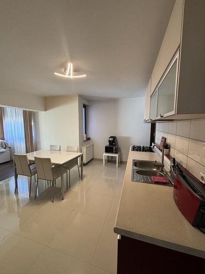 Casă cu 4 camere în Central
