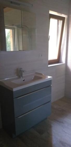 Casă cu 3 camere cu Teren 1000 Mp în Șimian