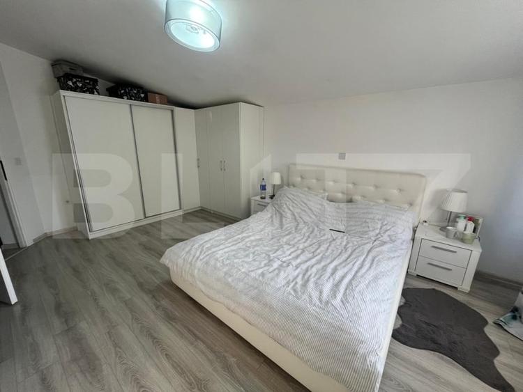 Casă individuală cu 4 camere cu Canalizare în Sud