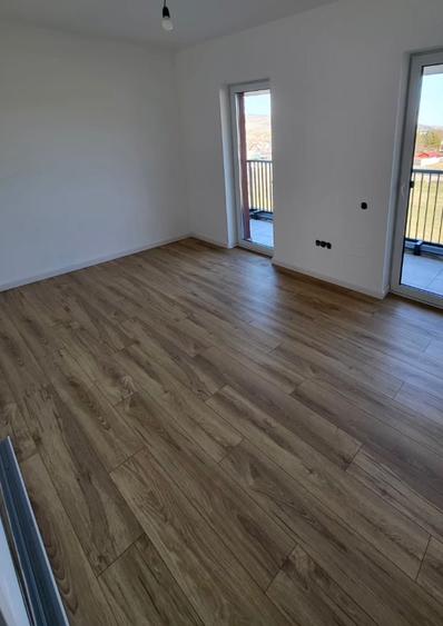 apartament cu 3 camere,2 balcoane,parcare,zona Vivo - 9