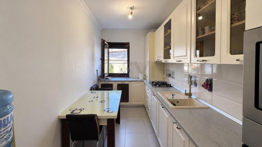 Apartament cu 4 camere decomandat, mobilat în Bucureștii Noi