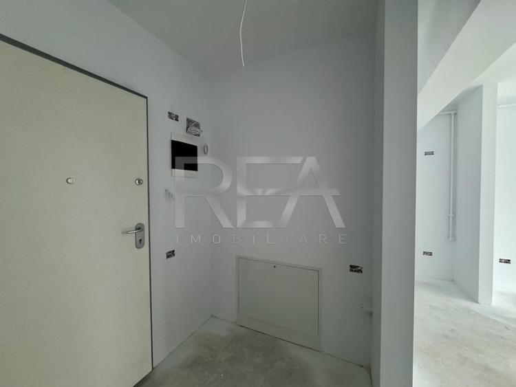 Apartament cu 2 camere semidecomandat în Matei Voievod