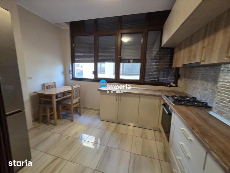 Apartament cu 3 camere decomandat în Cug