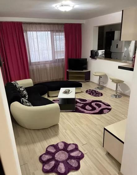 Apartament cu 3 camere decomandat, mobilat în Regie