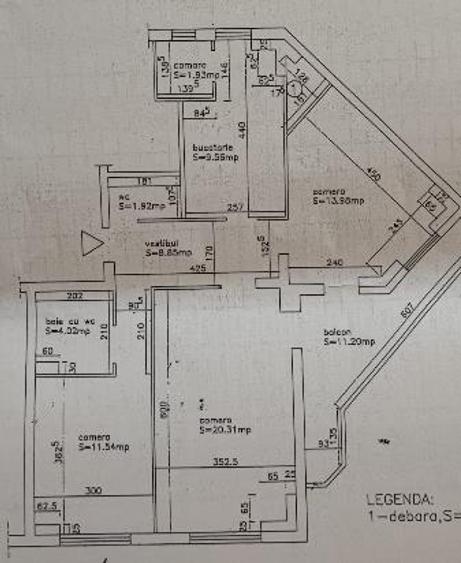 Apartament cu 3 camere decomandat, mobilat în Dacia