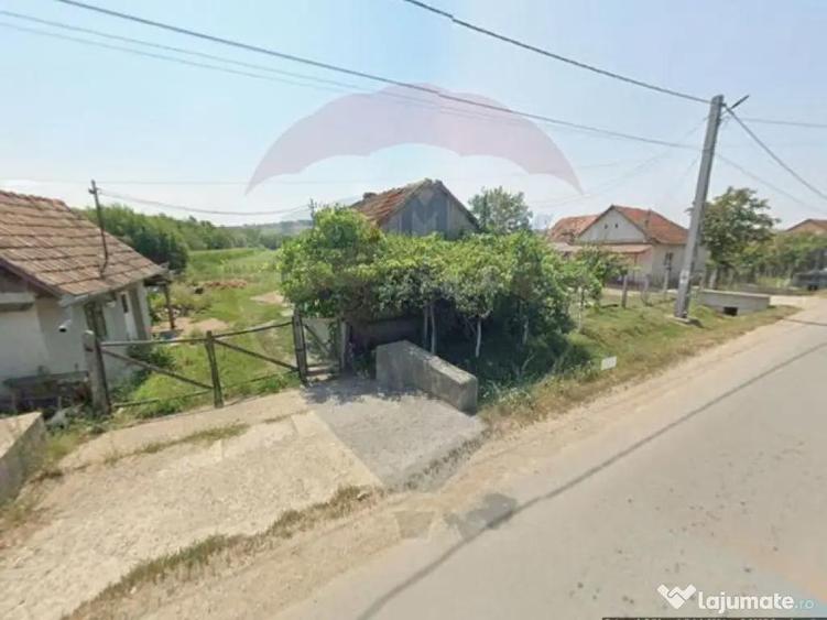 Casă cu 2 camere cu Teren 3000 Mp în Păgaia