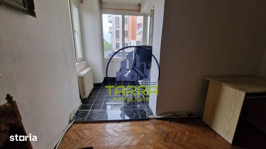 Apartament cu 3 camere decomandat în Central