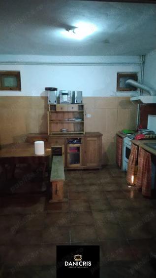 Casă cu 6 camere cu Teren 502 Mp în Central