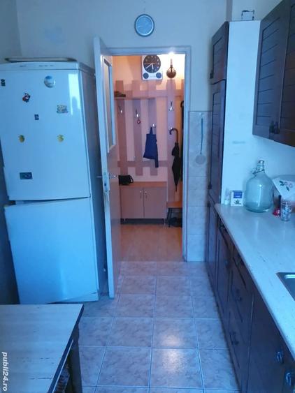 Apartament cu 2 camere semidecomandat în Vasile Aaron