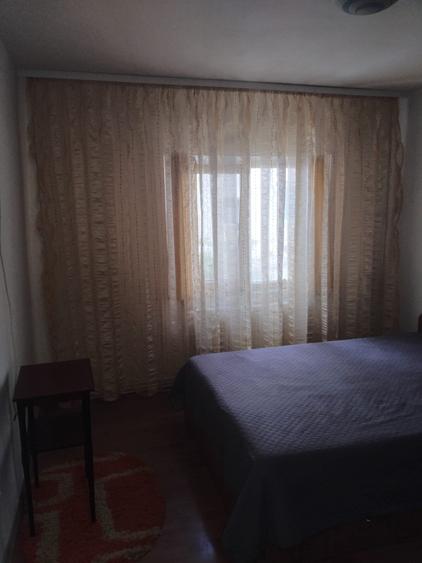 Apartament cu 2 camere decomandat în CET