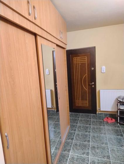 Apartament cu 2 camere semidecomandat în Popa Șapcă