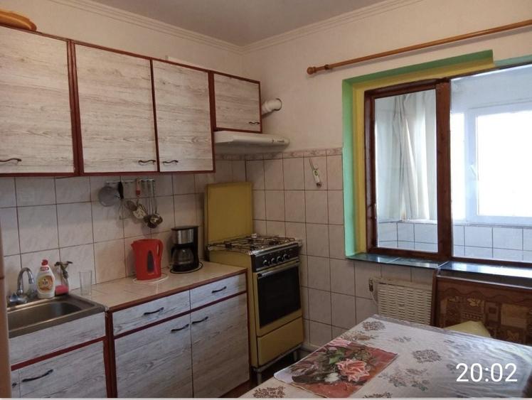 Apartament cu 2 camere decomandat în Exterior Vest