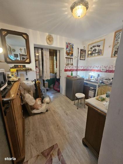 Apartament cu 4 camere în Albești