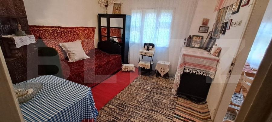 Casă individuală cu 3 camere cu Teren 2310 Mp în Vulcana-Băi