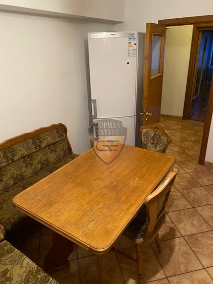 Apartament cu 3 camere decomandat, mobilat în Stadion