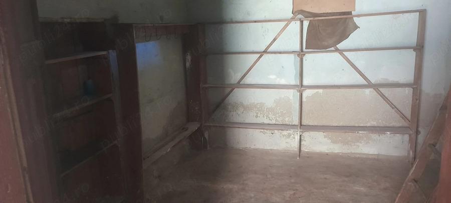 Casă cu 1 camere cu Teren 1000 Mp în Central