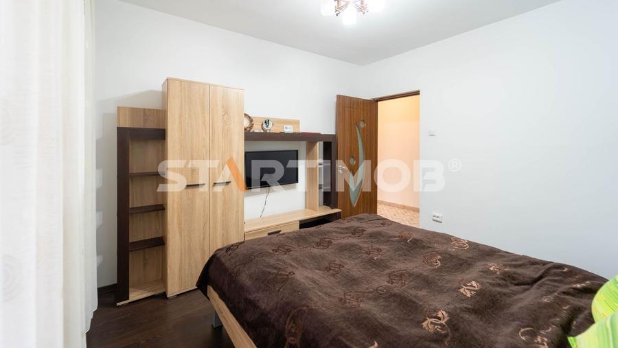 Apartament cu 3 camere semidecomandat, mobilat în Griviței