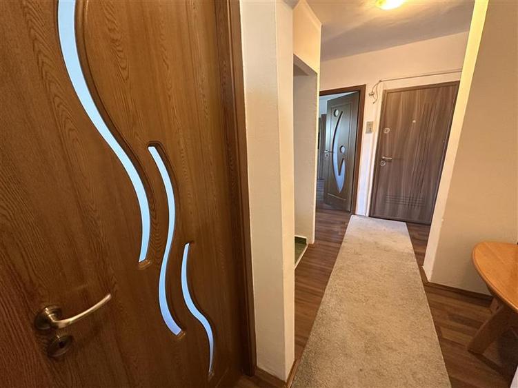 Apartament cu 2 camere decomandat, mobilat în Lipovei