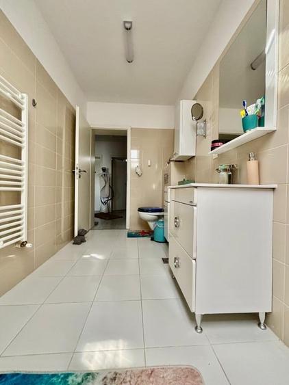 Casă cu 3 camere cu Canalizare în Sânpetru