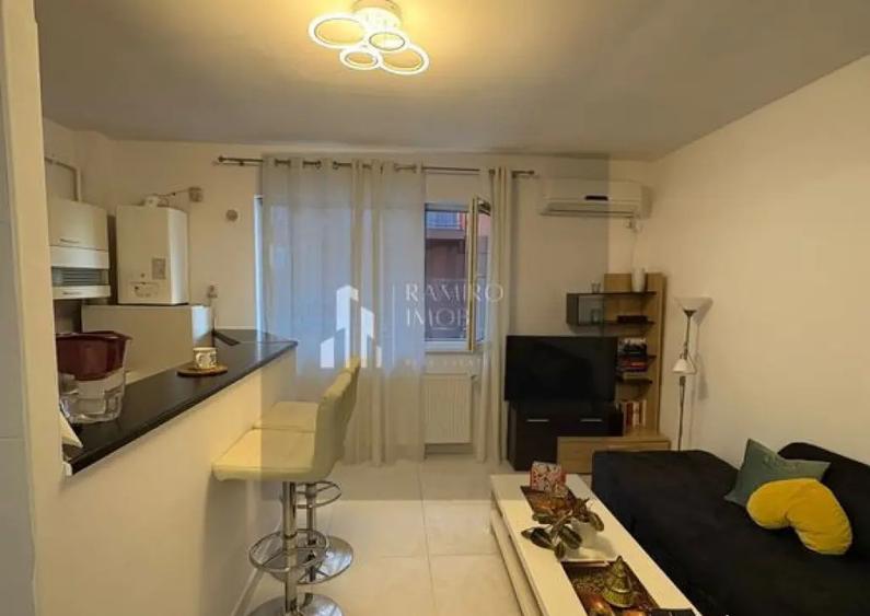 Apartament cu 2 camere semidecomandat, mobilat în Apărătorii Patriei
