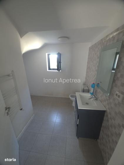 Casa cu piscina 3 dormitoare 3bai