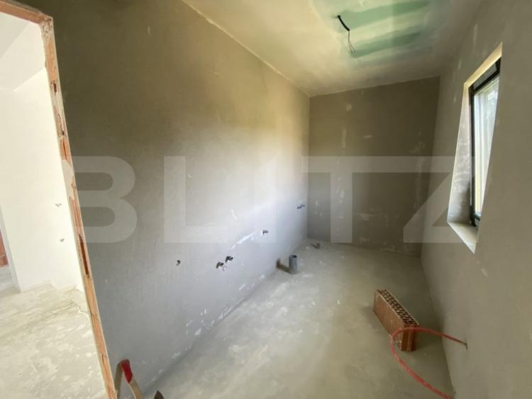 Casă individuală cu 4 camere cu Teren 500 Mp în Exterior Sud